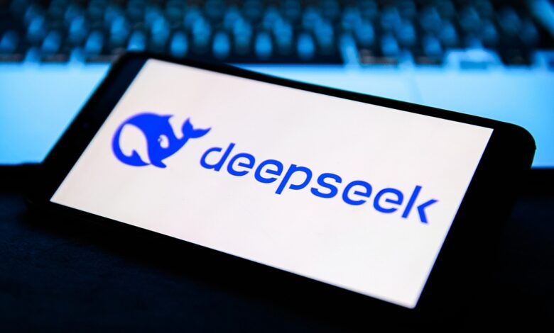 DeepSeek tuyên bố chỉ tốn 294.000 USD đào tạo mô hình AI DeepSeek tuyên bố chỉ tốn 294.000 USD đào tạo mô hình AI