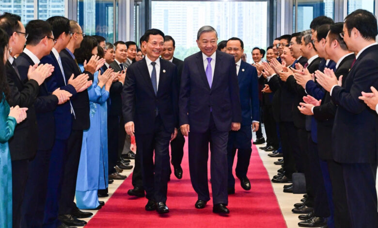 2.700 khách tham dự Lễ kỷ niệm 80 Bưu chính Viễn thông, 66 năm Khoa học Công nghệ 2.700 khách tham dự Lễ kỷ niệm 80 Bưu chính Viễn thông, 66 năm Khoa học Công nghệ