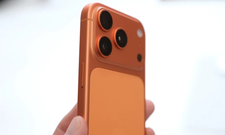 iPhone 17 Pro Max màu cam ‘cháy hàng’ sau vài phút mở bán iPhone 17 Pro Max màu cam ‘cháy hàng’ sau vài phút mở bán