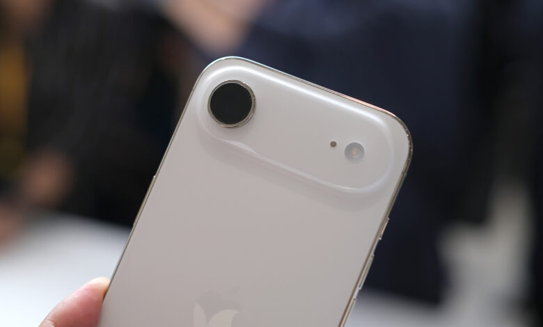Lỗi lạ trên camera iPhone Air và 17 Pro Lỗi lạ trên camera iPhone Air và 17 Pro