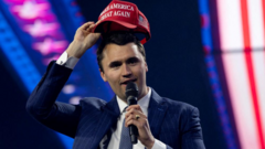 Charlie Kirk: Người có ảnh hưởng theo khuynh hướng bảo thủ là ai? Charlie Kirk: Người có ảnh hưởng theo khuynh hướng bảo thủ là ai?