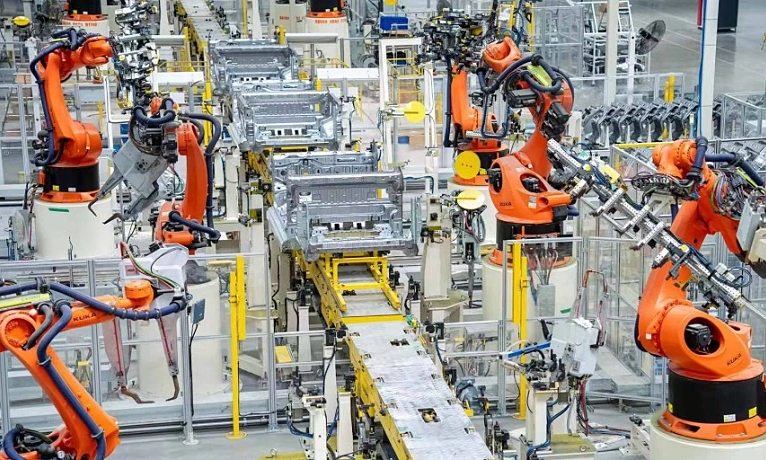 Trung Quốc triển khai robot mới nhiều gấp 10 lần Mỹ Trung Quốc triển khai robot mới nhiều gấp 10 lần Mỹ