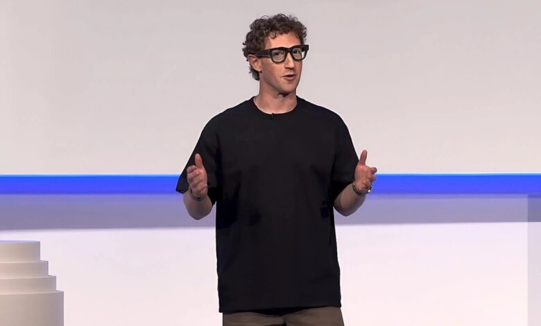 Mark Zuckerberg: ‘Phí vài trăm tỷ USD còn hơn chậm chân’ Mark Zuckerberg: ‘Phí vài trăm tỷ USD còn hơn chậm chân’