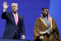 Trump bảo vệ Thái tử Ả Rập Xê Út: Sự thay đổi về nhân quyền của Mỹ Trump bảo vệ Thái tử Ả Rập Xê Út: Sự thay đổi về nhân quyền của Mỹ