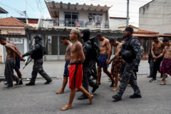 Mỹ bán súng cho đơn vị cảnh sát Brazil liên quan vụ bố ráp hơn 120 người chết Mỹ bán súng cho đơn vị cảnh sát Brazil liên quan vụ bố ráp hơn 120 người chết