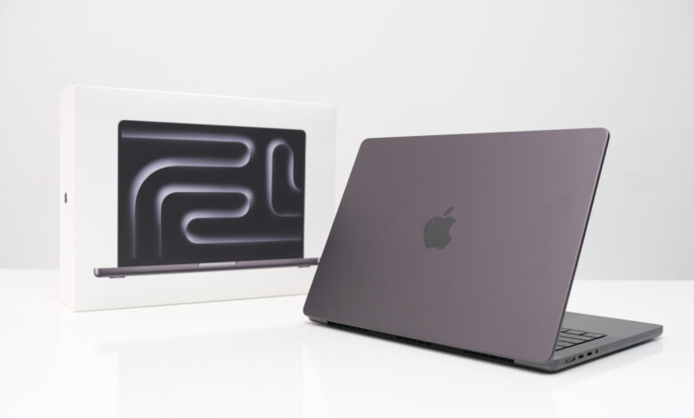 Mở hộp MacBook Pro 14 inch dùng chip M5 Mở hộp MacBook Pro 14 inch dùng chip M5