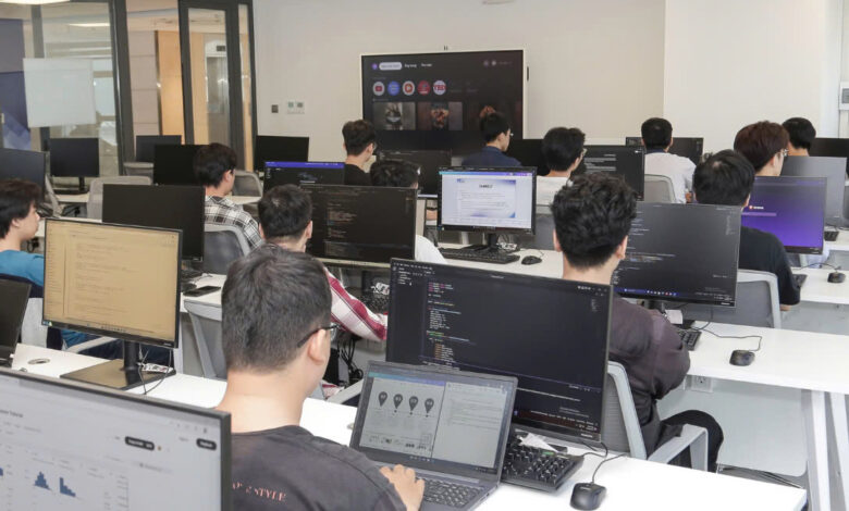 Cơn khát nhân lực AI Việt Cơn khát nhân lực AI Việt