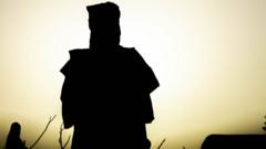 Lính đánh thuê Nga bị cáo buộc giết người dã man ở Mali – BBC phỏng vấn nhân chứng Lính đánh thuê Nga bị cáo buộc giết người dã man ở Mali – BBC phỏng vấn nhân chứng