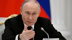 Putin: Nga sẽ cưỡng chiếm Donbas hoặc quân đội Ukraine phải rút lui Putin: Nga sẽ cưỡng chiếm Donbas hoặc quân đội Ukraine phải rút lui