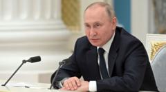 Giàu có nhưng không tiếng nói: cách Putin khiến các tỷ phú Nga về phe mình trong cuộc chiến với Ukraine Giàu có nhưng không tiếng nói: cách Putin khiến các tỷ phú Nga về phe mình trong cuộc chiến với Ukraine