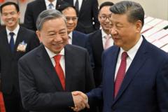 Ông Tập Cận Bình hoan nghênh ‘tương lai chung’ với Việt Nam sau khi ông Tô Lâm tái đắc cử Ông Tập Cận Bình hoan nghênh ‘tương lai chung’ với Việt Nam sau khi ông Tô Lâm tái đắc cử