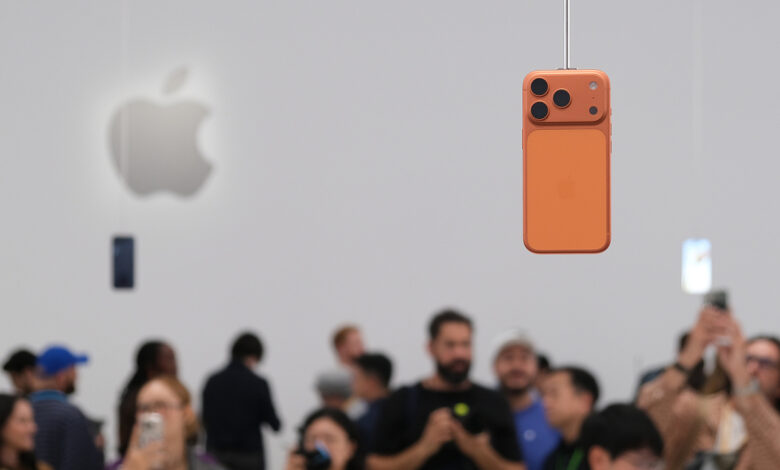 Vượt Samsung, Apple dẫn đầu thị trường smartphone 2025