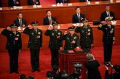 Đả hổ diệt ruồi: Những tướng quân đội nào đã bị ông Tập Cận Bình thanh trừng? Đả hổ diệt ruồi: Những tướng quân đội nào đã bị ông Tập Cận Bình thanh trừng?