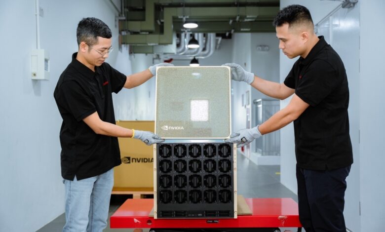 Siêu máy tính Nvidia DGX B200 đầu tiên vận hành tại Việt Nam Siêu máy tính Nvidia DGX B200 đầu tiên vận hành tại Việt Nam