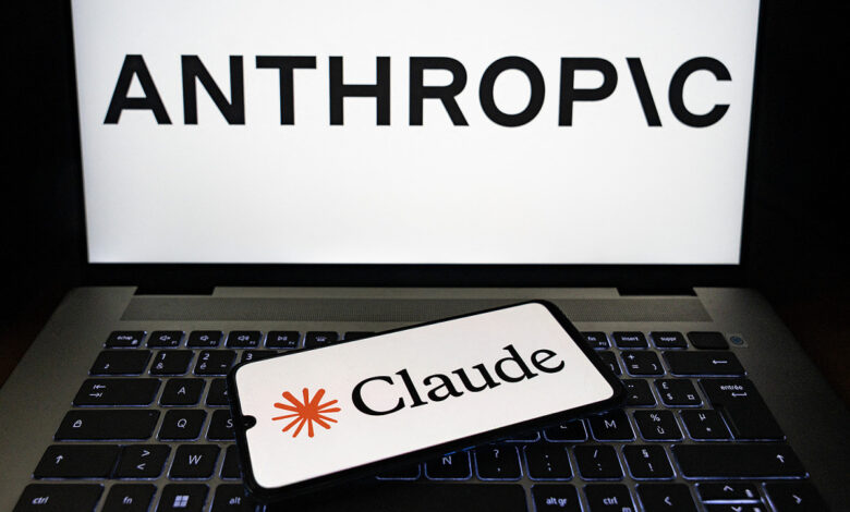 Các đối thủ ủng hộ Anthropic trong cuộc chiến AI với Lầu Năm Góc Các đối thủ ủng hộ Anthropic trong cuộc chiến AI với Lầu Năm Góc