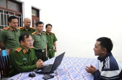 Công an Việt Nam bắt hai nghi phạm cướp ngân hàng ở Gia Lai như thế nào? Công an Việt Nam bắt hai nghi phạm cướp ngân hàng ở Gia Lai như thế nào?