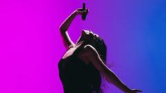 Họ đến Hàn Quốc với giấc mơ trở thành ngôi sao K-pop – nhưng rồi lại thất vọng Họ đến Hàn Quốc với giấc mơ trở thành ngôi sao K-pop – nhưng rồi lại thất vọng