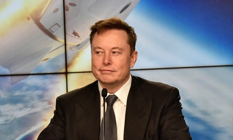 Elon Musk: ‘Ưu tiên xây thành phố trên Mặt Trăng hơn Sao Hỏa’ Elon Musk: ‘Ưu tiên xây thành phố trên Mặt Trăng hơn Sao Hỏa’