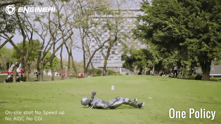 Robot hình người ‘mini’ phô diễn khả năng thăng bằng