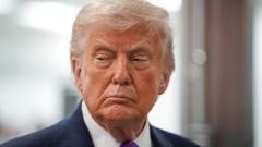 Ông Trump trước ngã ba đường khi Mỹ cân nhắc những lựa chọn cứng rắn với Iran Ông Trump trước ngã ba đường khi Mỹ cân nhắc những lựa chọn cứng rắn với Iran