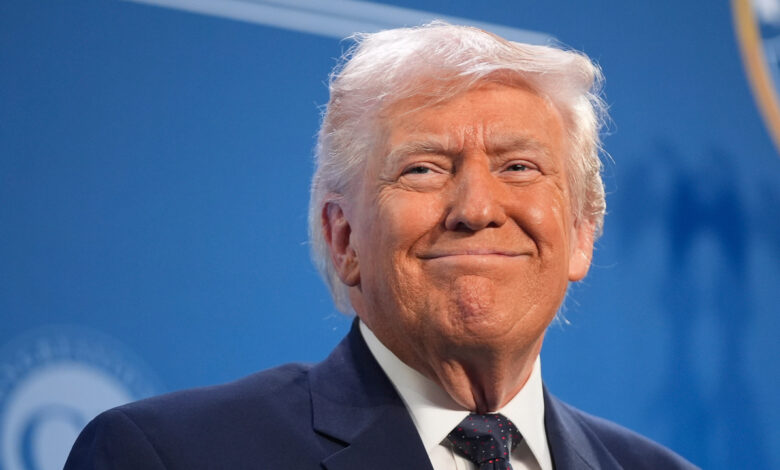 Tổng thống Trump: Artemis II ‘đã làm nên lịch sử’ Tổng thống Trump: Artemis II ‘đã làm nên lịch sử’