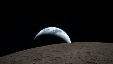 NASA công bố ảnh ‘Trái Đất lặn’ nhìn từ phía xa Mặt Trăng