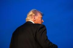 Hàng loạt nghệ sĩ bỏ show, ông Trump làm nhân vật chính tại sự kiện kỷ niệm 250 năm Mỹ lập quốc Hàng loạt nghệ sĩ bỏ show, ông Trump làm nhân vật chính tại sự kiện kỷ niệm 250 năm Mỹ lập quốc