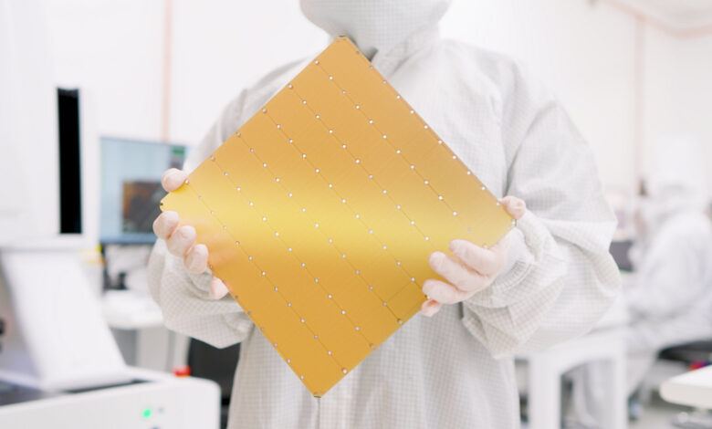 Startup Mỹ được định giá gần 100 tỷ USD nhờ chip AI ‘bằng cái đĩa’ Startup Mỹ được định giá gần 100 tỷ USD nhờ chip AI ‘bằng cái đĩa’