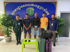 Vụ ám sát thủ lĩnh băng đảng Úc ở TP HCM: Hai nghi phạm bị cảnh sát Campuchia bắt Vụ ám sát thủ lĩnh băng đảng Úc ở TP HCM: Hai nghi phạm bị cảnh sát Campuchia bắt