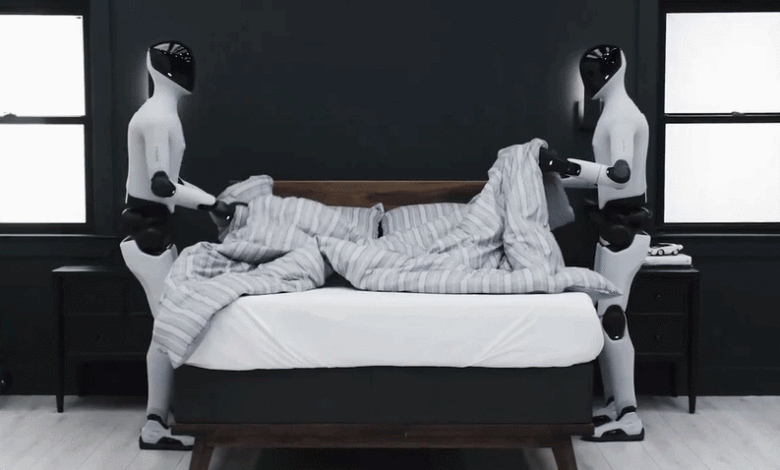 Robot hình người Mỹ dọn phòng trong hai phút Robot hình người Mỹ dọn phòng trong hai phút