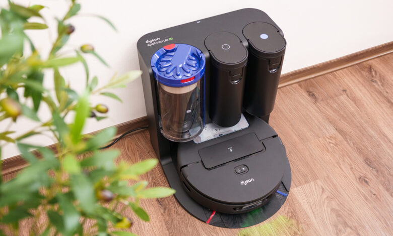 Trải nghiệm Spot+Scrub AI – robot lau nhà đầu tiên của Dyson Trải nghiệm Spot+Scrub AI – robot lau nhà đầu tiên của Dyson