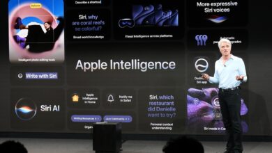 Apple: Siri được ‘đập đi xây lại’