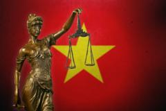 Sửa đổi Bộ luật Hình sự: Cơ hội để nhổ tận gốc những điều luật đang bị lạm dụng Sửa đổi Bộ luật Hình sự: Cơ hội để nhổ tận gốc những điều luật đang bị lạm dụng