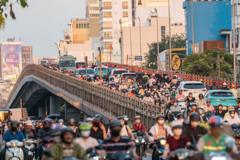 50 năm Sài Gòn đổi tên: Vòng xoáy lịch sử từ ‘đánh tư sản’ đến tái dựng kinh tế