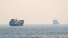 Iran đóng Eo biển Hormuz, Mỹ mở nhiều đợt tấn công mới