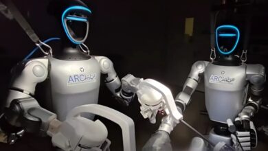 Robot hình người Mỹ lần đầu thực hiện phẫu thuật