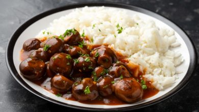 Nấm Adobo với Cơm Dừa và Trứng Cút Ngâm Nước Tương: Món Ăn Độc Đáo Cho Bữa Tiệc Ẩm Thực Việt