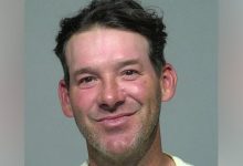 Tony Romo Bị Bắt Ở Wisconsin Vì Nghi Ngờ Lái Xe Khi Say Rượu: Sự Cố Gây Chấn Động! Tony Romo Bị Bắt Ở Wisconsin Vì Nghi Ngờ Lái Xe Khi Say Rượu: Sự Cố Gây Chấn Động!