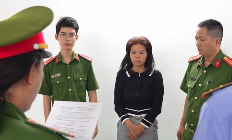 Bị Bắt Vì Tố Cáo 38,000 Doanh Nghiệp Đóng Cửa Do Ép Thuế và Nạn Hối Lộ! Bị Bắt Vì Tố Cáo 38,000 Doanh Nghiệp Đóng Cửa Do Ép Thuế và Nạn Hối Lộ!