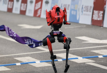 Robot hình người bộc lộ điểm yếu bất ngờ tại Thế vận hội