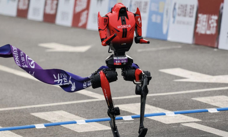 Robot hình người bộc lộ điểm yếu bất ngờ tại Thế vận hội Robot hình người bộc lộ điểm yếu bất ngờ tại Thế vận hội