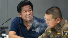 Thái Lan Đối Diện Thách Thức: Giải Quyết Bài Toán 10 Triệu Khẩu Súng Thái Lan Đối Diện Thách Thức: Giải Quyết Bài Toán 10 Triệu Khẩu Súng