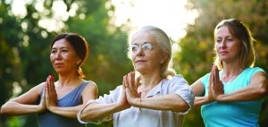 Thấu hiểu Giai Đoạn Tiền Mãn Kinh, Mãn Kinh và Hậu Mãn Kinh: Hướng Dẫn Điều Trị Triệu Chứng Hiệu Quả