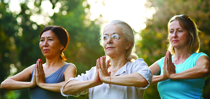 Thấu hiểu Giai Đoạn Tiền Mãn Kinh, Mãn Kinh và Hậu Mãn Kinh: Hướng Dẫn Điều Trị Triệu Chứng Hiệu Quả Thấu hiểu Giai Đoạn Tiền Mãn Kinh, Mãn Kinh và Hậu Mãn Kinh: Hướng Dẫn Điều Trị Triệu Chứng Hiệu Quả