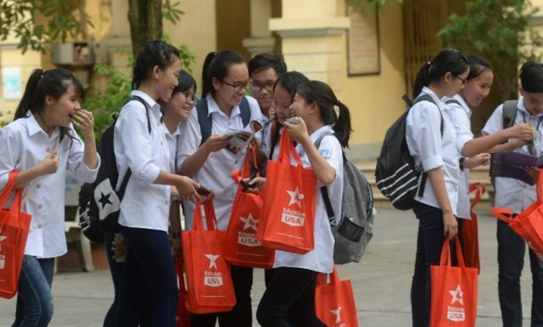 Thi lại ở Tuyên Quang: Lỗi Sai Tập Thể và Những Ngoại Lệ Pháp Luật Đáng Chú Ý