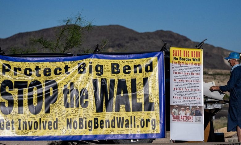 Trump tạm dừng xây dựng tường biên giới tại Công viên Quốc gia Big Bend, Texas giữa phản đối từ Abbott Trump tạm dừng xây dựng tường biên giới tại Công viên Quốc gia Big Bend, Texas giữa phản đối từ Abbott