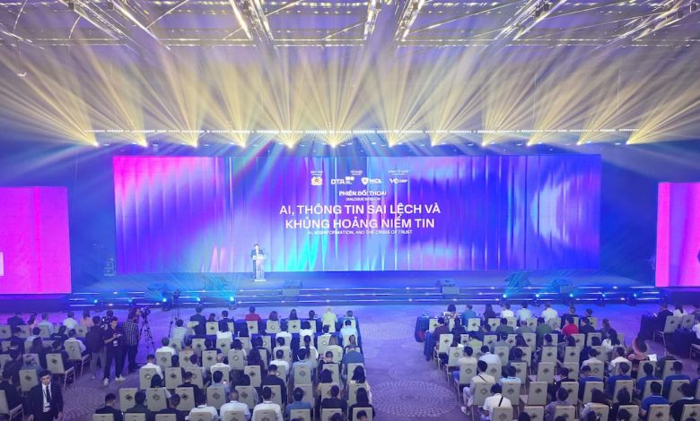 Bộ Công An áp dụng “vòng kim cô” sáng tạo nội dung cho các KOL: Xu hướng mới trong quản lý truyền thông