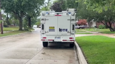 Đội ngũ khẩn trương khôi phục điện cho hơn 40.000 hộ gia đình tại Michigan sau bão Đội ngũ khẩn trương khôi phục điện cho hơn 40.000 hộ gia đình tại Michigan sau bão