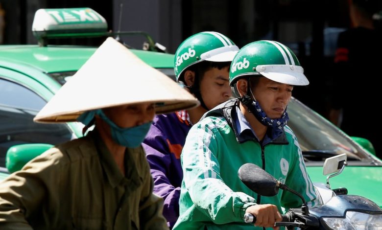 Tài Xế Grab Đứng Lên: Đình Công Đòi Quyền Lợi Giữa Áp Lực Cực Đoan Tài Xế Grab Đứng Lên: Đình Công Đòi Quyền Lợi Giữa Áp Lực Cực Đoan