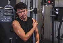 Triệu chứng, nguyên nhân của rách gân rotator và cách nhận biết khi nào cần phẫu thuật Triệu chứng, nguyên nhân của rách gân rotator và cách nhận biết khi nào cần phẫu thuật